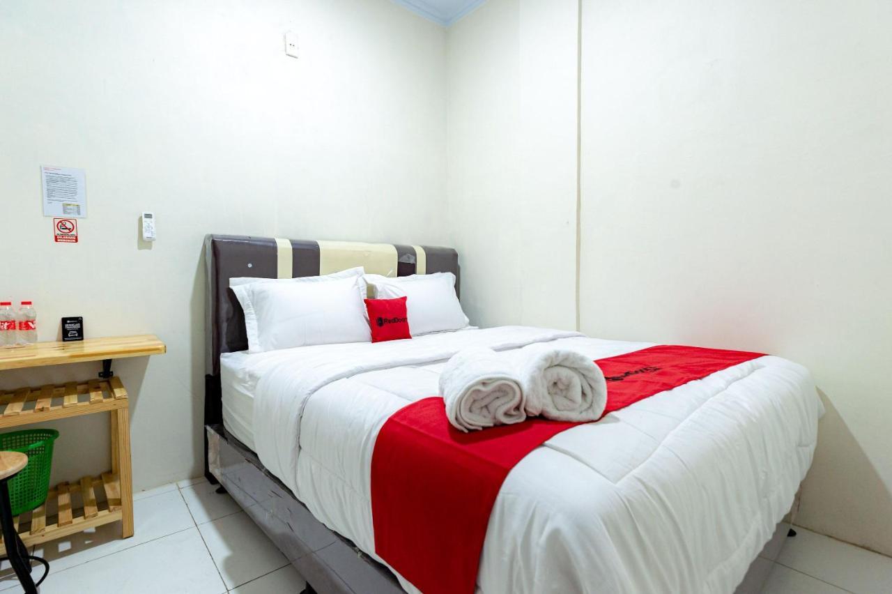 Hotel Reddoorz @ Simpang Pemda Medan Exteriér fotografie