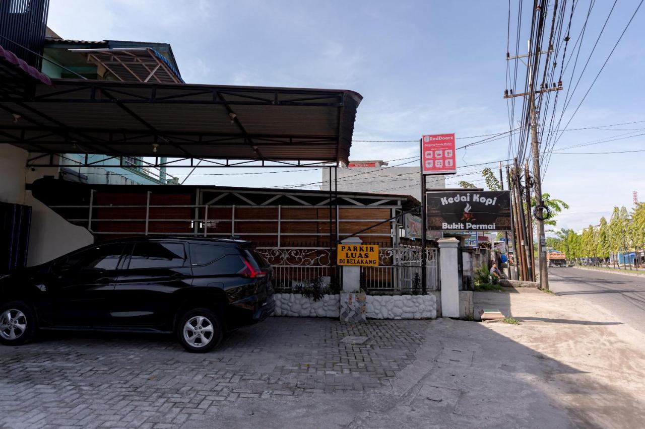Hotel Reddoorz @ Simpang Pemda Medan Exteriér fotografie