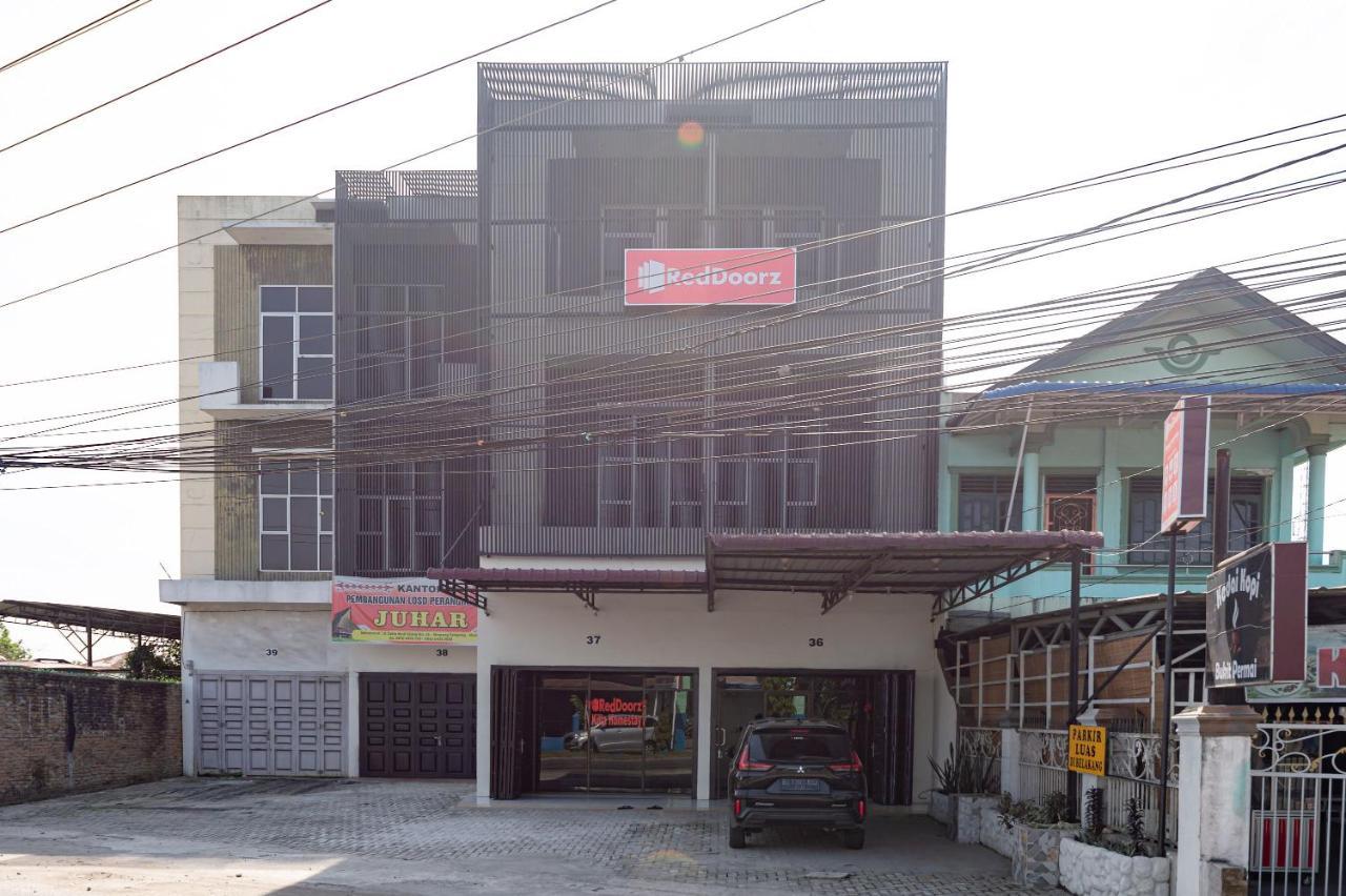 Hotel Reddoorz @ Simpang Pemda Medan Exteriér fotografie